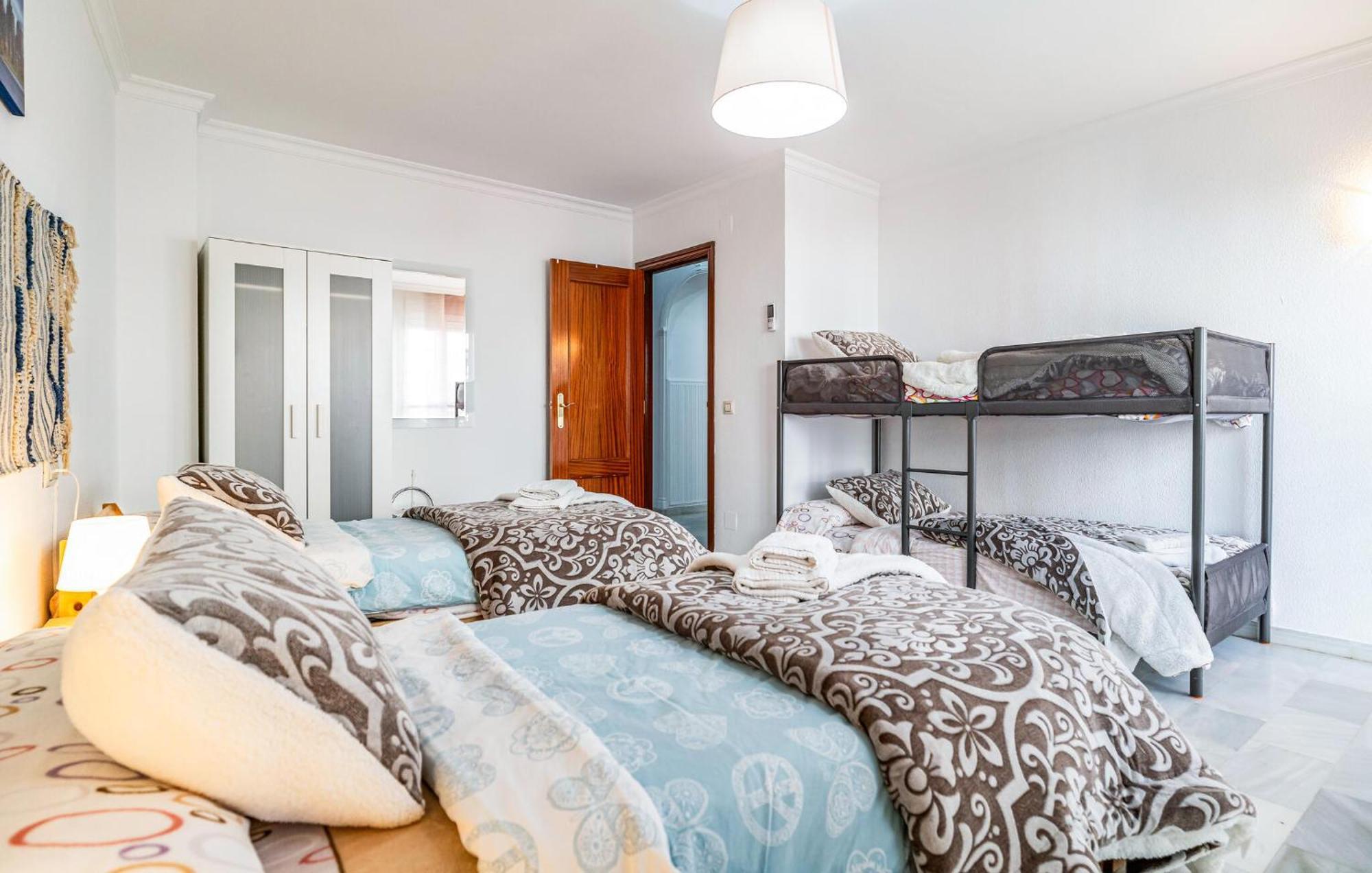 Apartamento Beautiful In With Wifi
